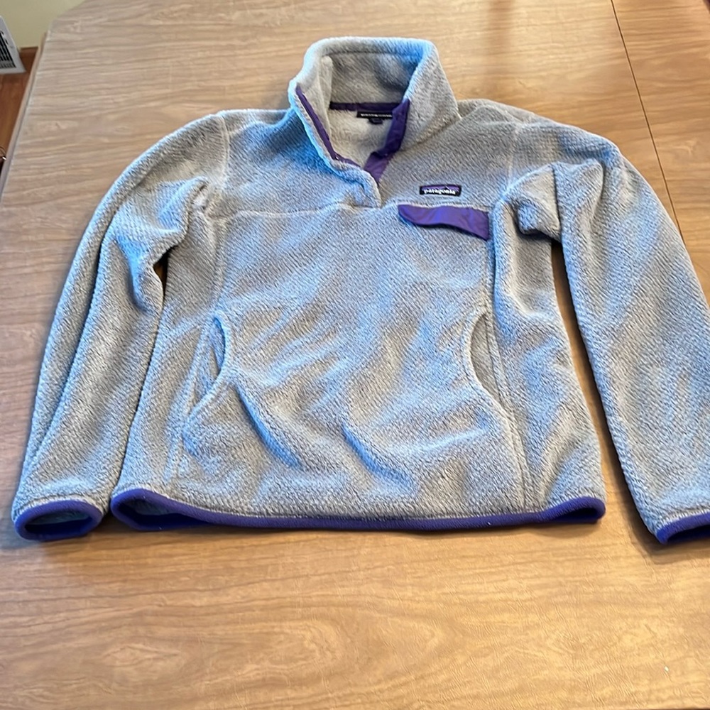 Patagonia fleece pull over